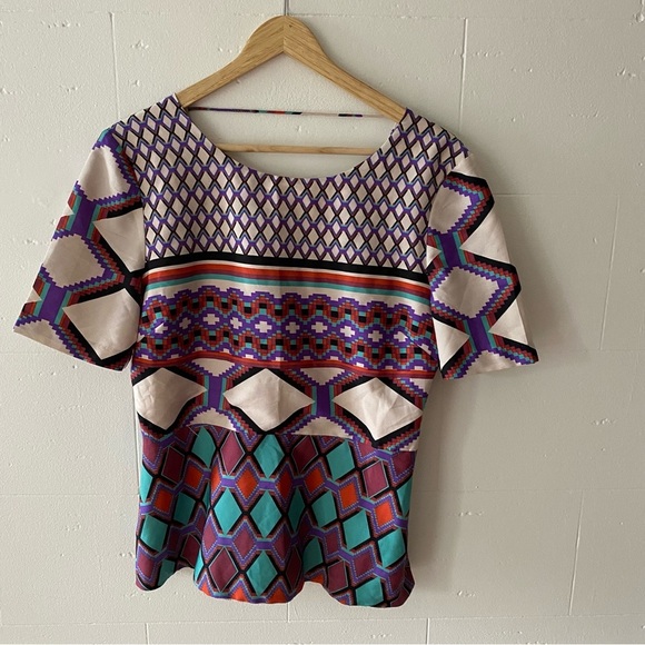 Walter Baker Geometric Patterned Top - Picture 1 of 13
